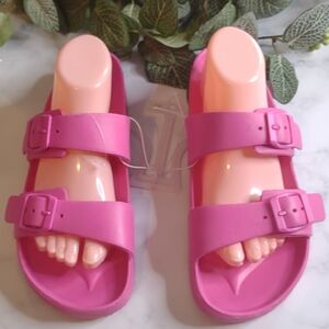 New condition sandals shoes for women size 11
